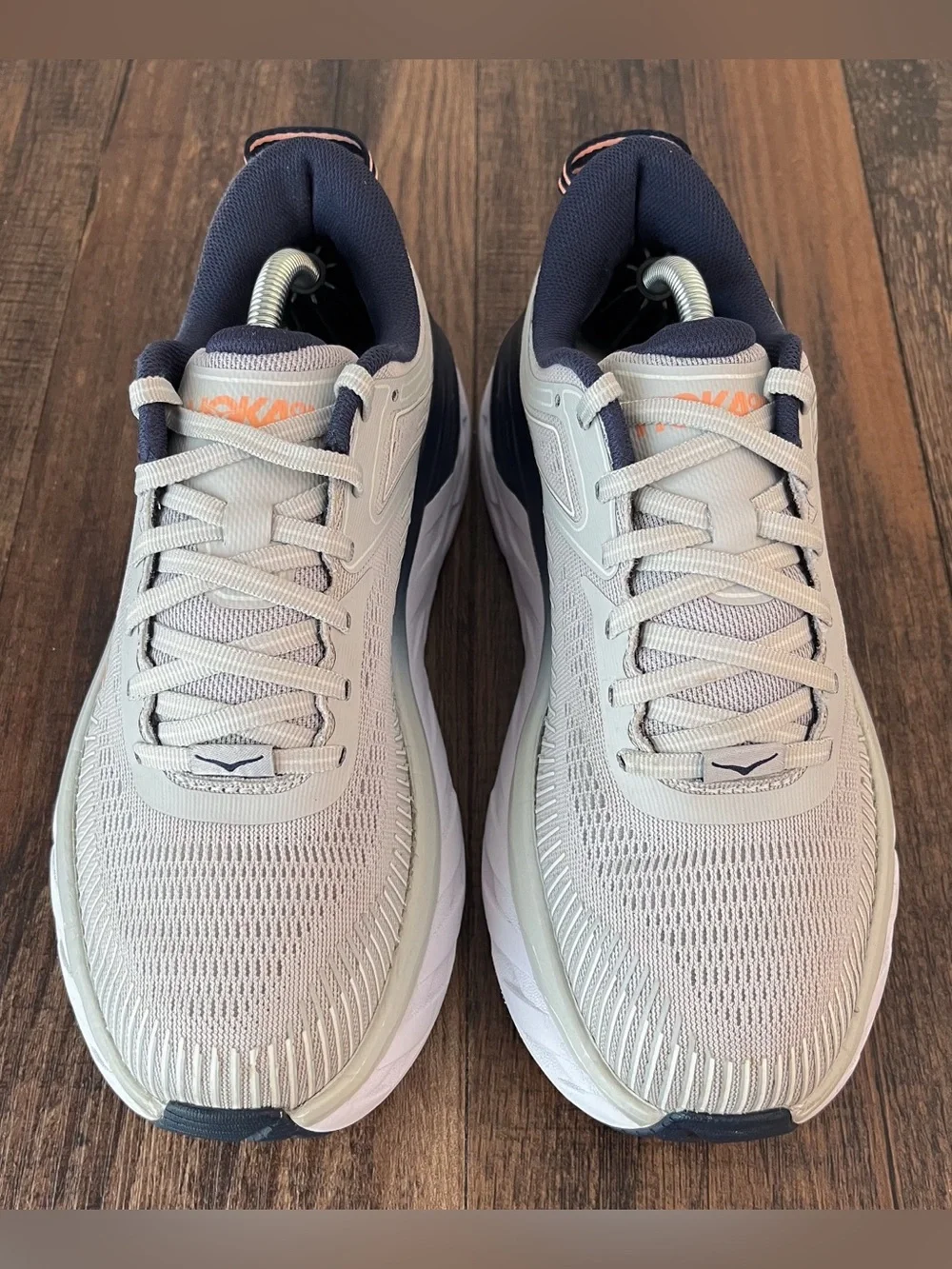 Hoka Bondi 7 Running Shoe Sneaker * no insoles * Lightweight Comfort Size 7 Gray